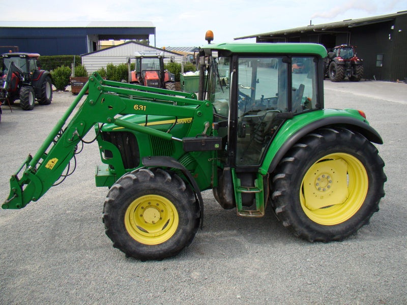 John Deere 6320SE Carousel 1