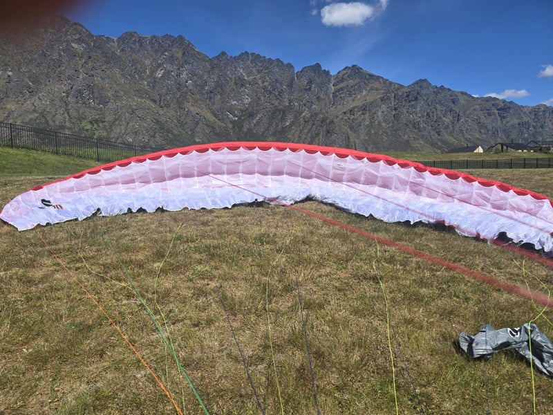 Paraglider and Harness Carousel 8