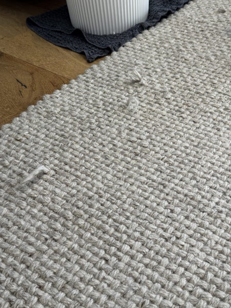 100% wool rug 4m x 3m Carousel 2