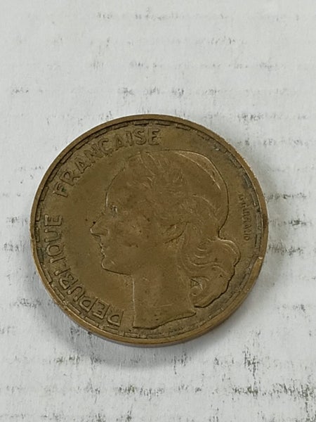 France , 1952 , 20 cents Carousel 2