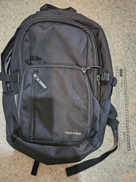 Near new Computer laptop pack pack (Tucano) Carousel 1