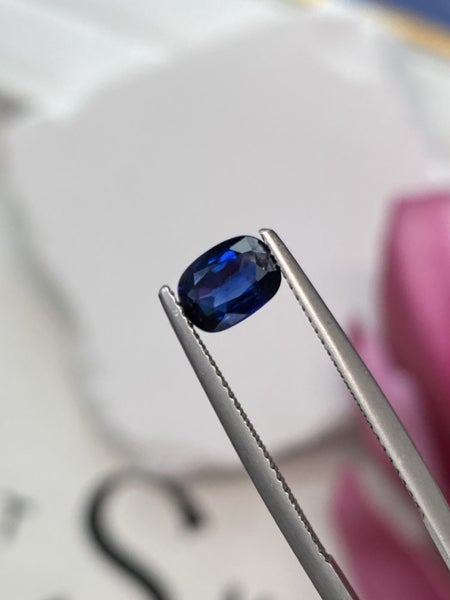 $1RES ~ $3100 Retail * Certified 1.24ct Royal Blue Sapphire - Showcase Carousel 1