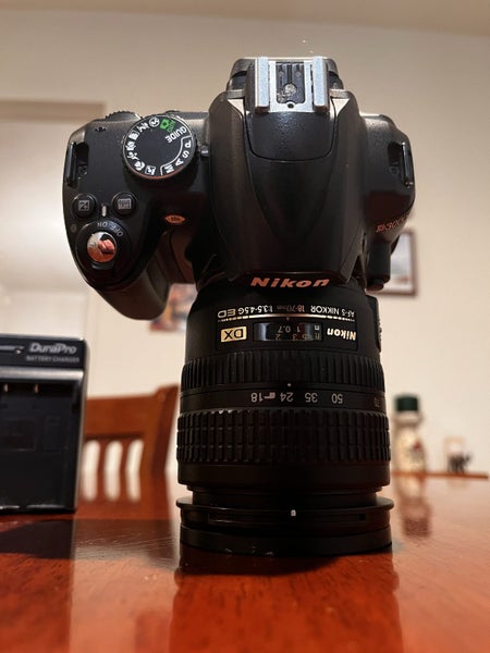 Nikon D3000 DSLR Carousel 1