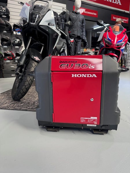 Honda EU30is Generator Carousel 1