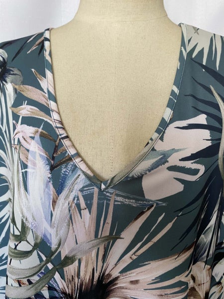 *TS14+*SUMMER BOTANICAL PRINT DRESS WITH POCKETS – PLUS SIZE CHIC (L) Carousel 2