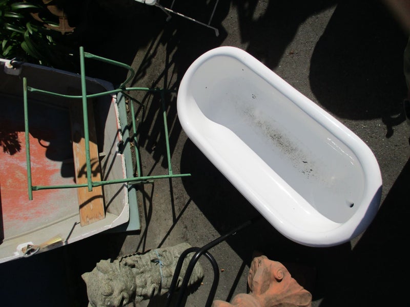 SH 1394 - Vintage Porcelain Baby Bath Tub and Green Coloured Stand Carousel 7