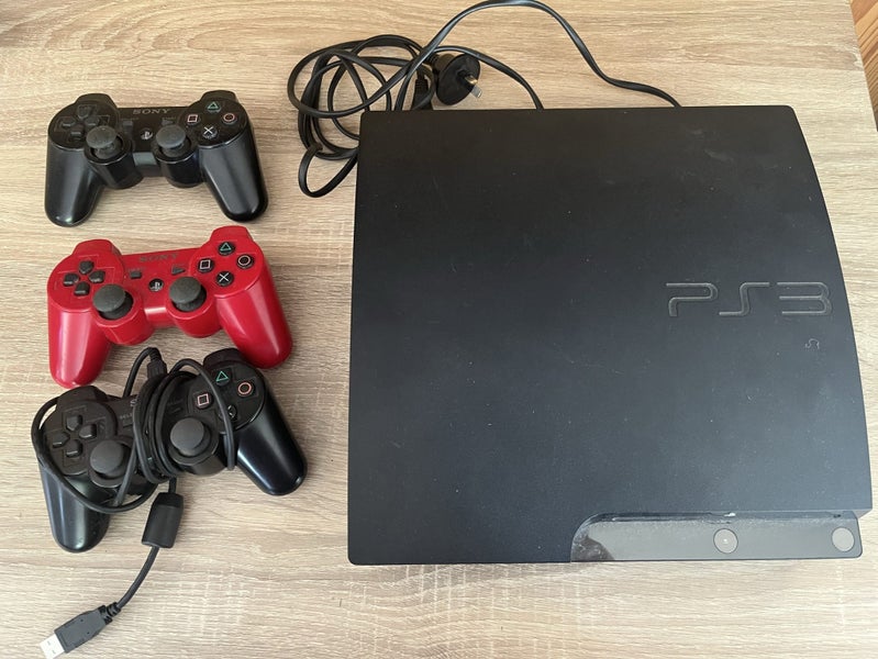 PlayStation 3 and controllers Carousel 1