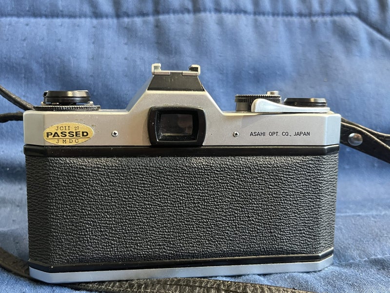 1970's Pentax Spotmatic SP II - Untested Carousel 2