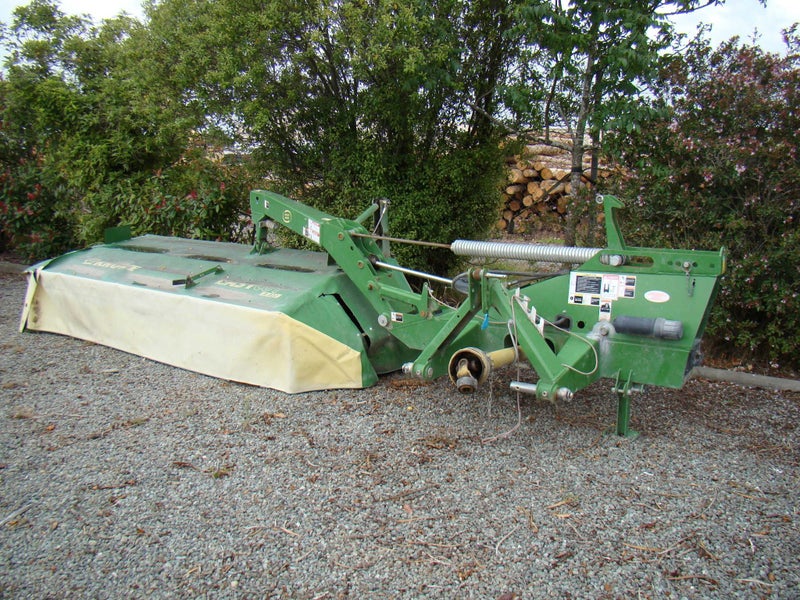 2021 Krone Easy Cut R320 Carousel 1