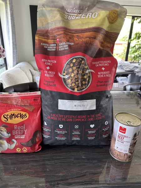 Premiums Large Breed Dog Food Nutrience Sub zero Carousel 1