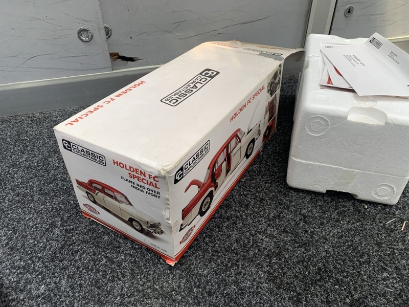 Holden FC 1/18 model Carousel 9