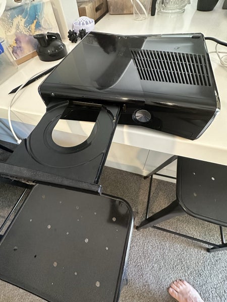 Xbox 360 S BUNDLE SAVE $$ Carousel 2