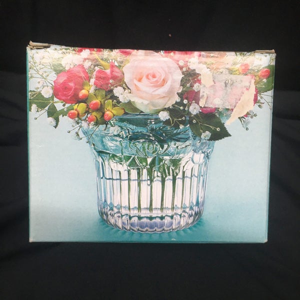 2x Glass Rose Bowl Carousel 1