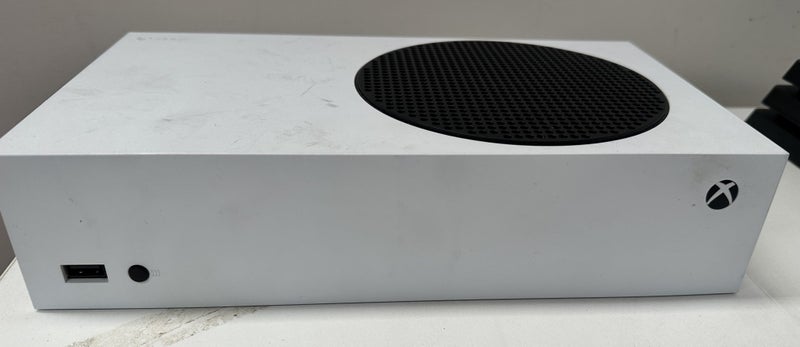Xbox Series S Digital Edition - White - 512GB - $1 Reserve (14/H) Carousel 4