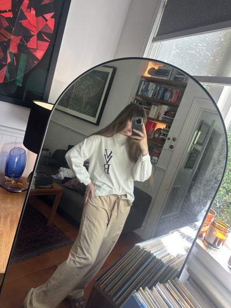 VVB Victoria Beckham top from muse Carousel 1