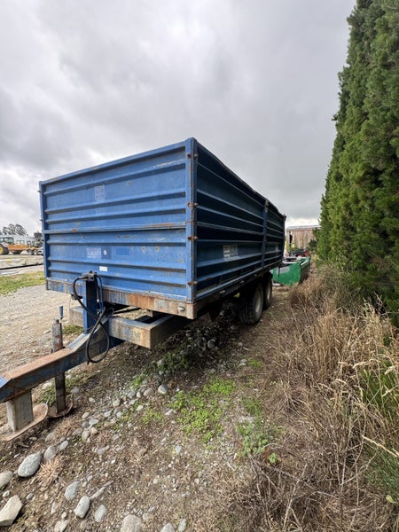 Grain farm trailer 10T - Marston Trailer Carousel 1