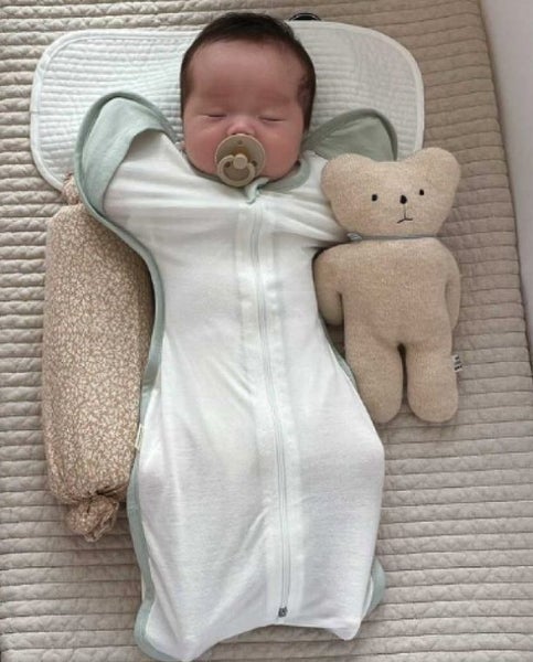 Summer Baby Transition Swaddle (New) Carousel 4