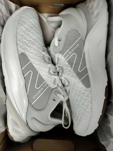 New Balance Women's Fresh Foam Roav V2 Shoe - US 9.5 [EX-DISPLAY] Carousel 2