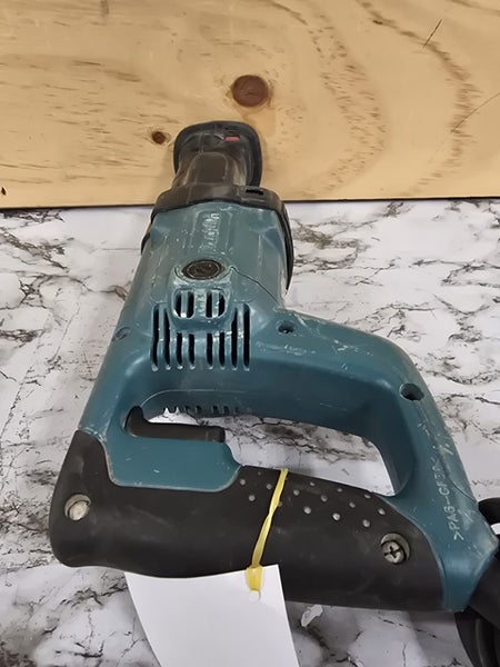 Makita Corded Saber Saw JR3050T Carousel 7