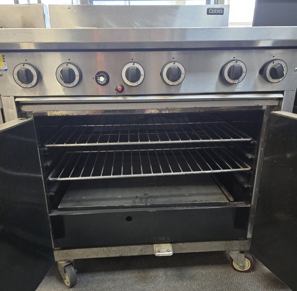 Commercial Static LPG Oven with 6 Hob COBRA CR9D - Used Product Carousel 2