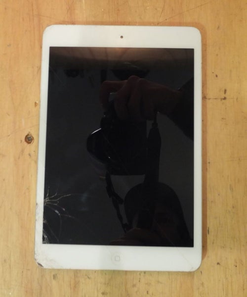 APPLE iPAD MINI 2 (A1489) 32GB TABLET (PARTS OR REPAIR) Carousel 1