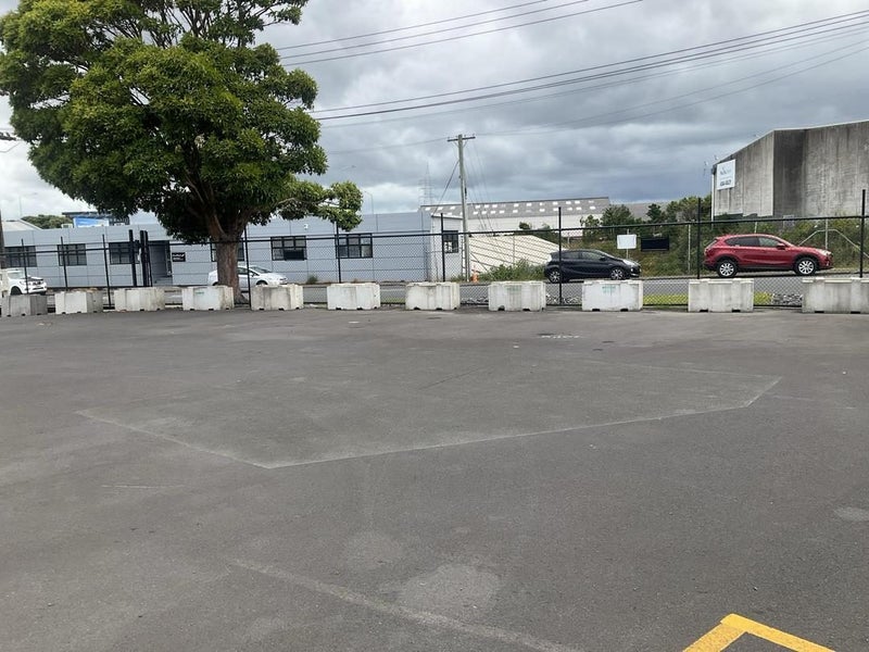 Concrete blocks x10 Carousel 2