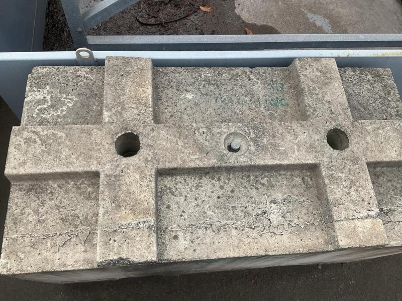 Concrete blocks x10 Carousel 5