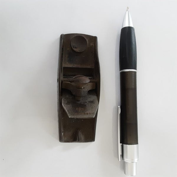 Small Hibernia hand plane, manufactured by Marples Carousel 2