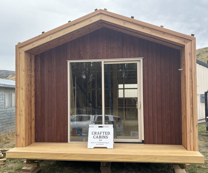 Cabin / Sleepout Carousel 1