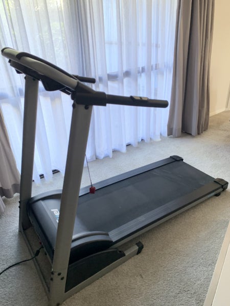 Fuel 16 treadmill Carousel 2