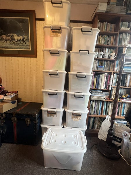 BULK EVENT & PARTY STOCK CLEARANCE Carousel 1