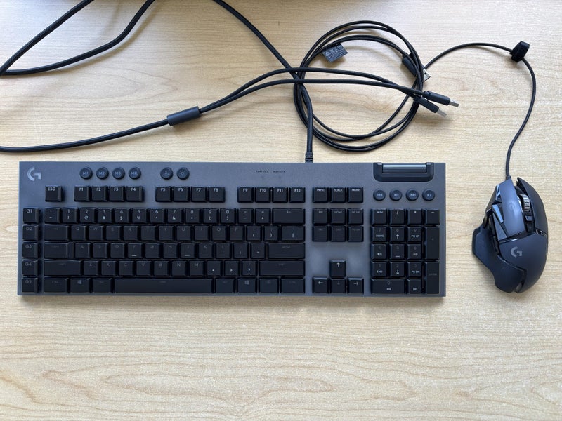 Bundle: Logitech G815 Tactile keyboard + Logitech G502 Hero mouse Carousel 2