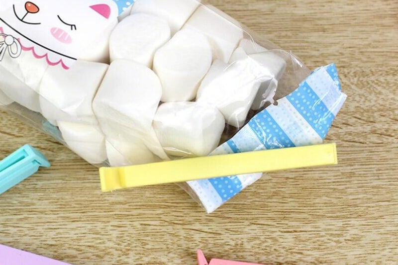 24PCS Plastic Sealing Bag Clip Sealer Clamp Kitchen Storage Food Chips Sealer Carousel 9