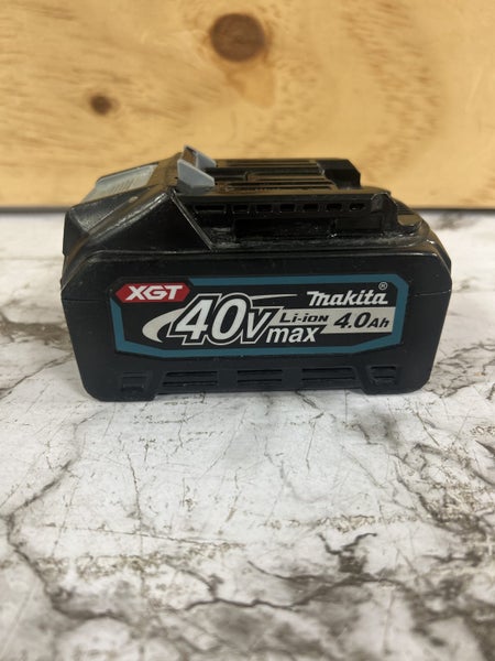 Makita 40V 4.0ah Battery BL4040 Carousel 1