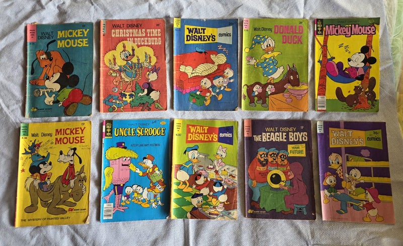 Vintage Walt Disney Comics Lot x10 (Mickey Mouse, Donald Duck, Uncle Scrooge) Carousel 1