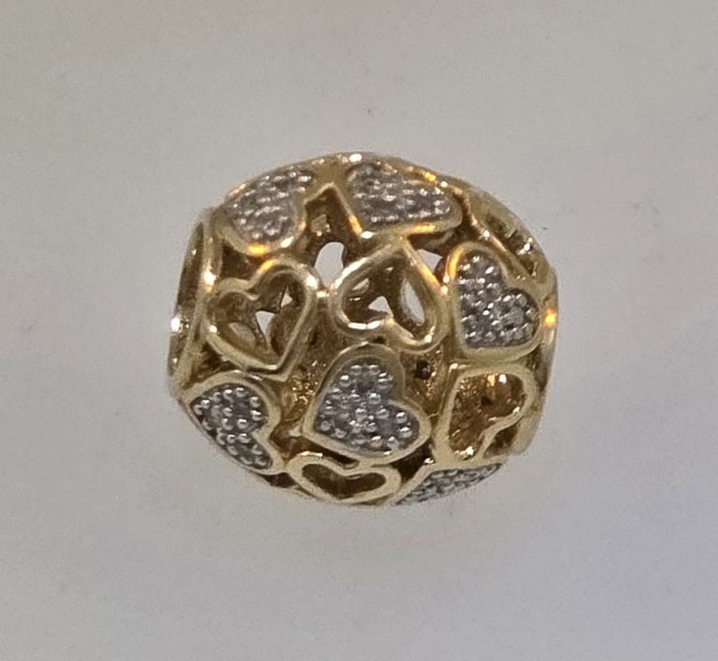 E & R 10k Gold & Diamond Heart Charm Carousel 2