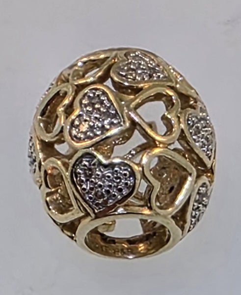 E & R 10k Gold & Diamond Heart Charm Carousel 6