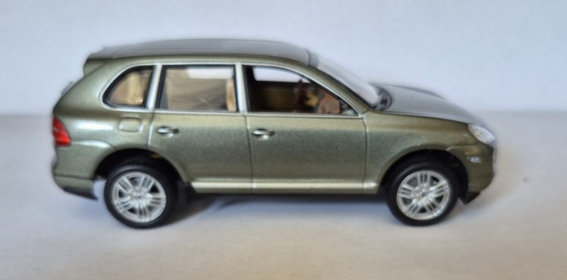 Porsche Cayenne Diecast Carousel 1