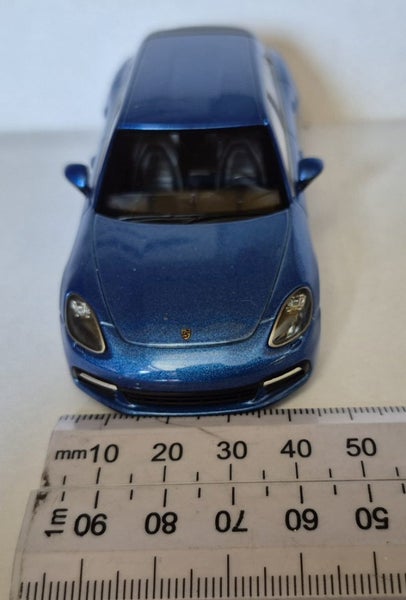 Porsche Panamera 4S Diecast Carousel 7