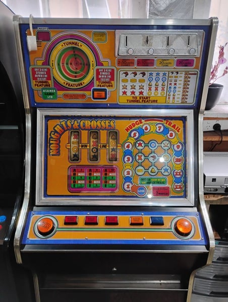 Vintage 1980s Arcade 3 reel Slot Machine Carousel 2