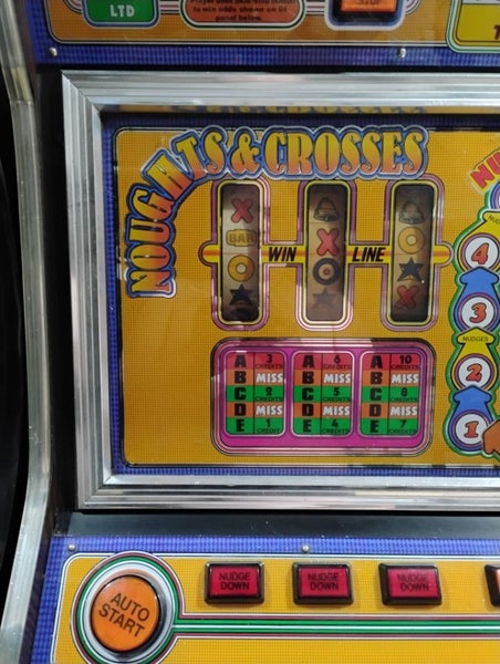 Vintage 1980s Arcade 3 reel Slot Machine Carousel 8