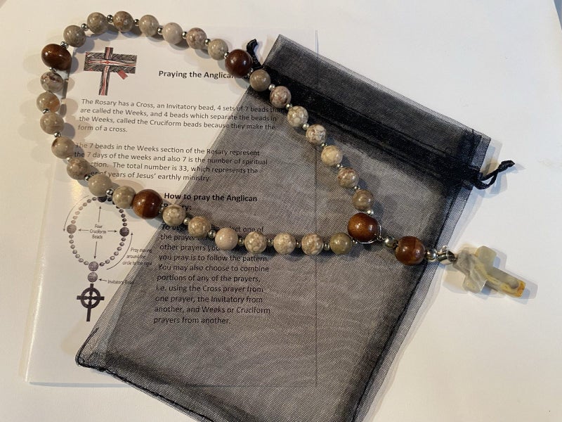 ANGLICAN PRAYER BEADS -GREY/WOODEN STONES Carousel 1