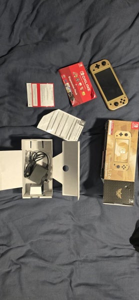 Switch Lite Hyrule Edition Carousel 5