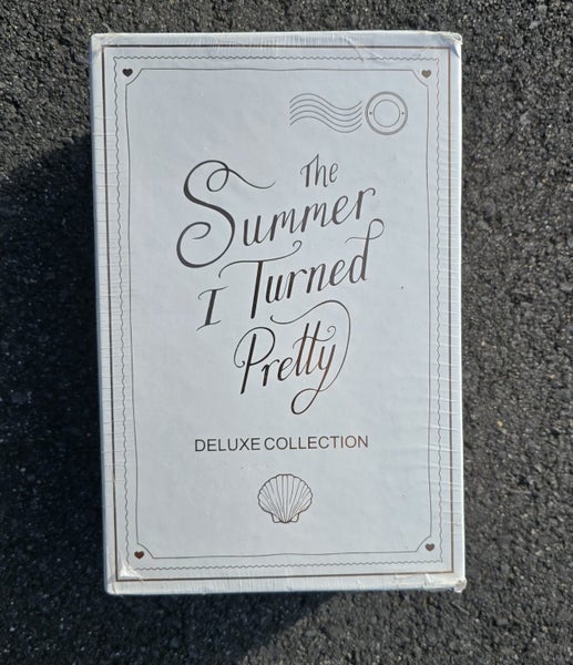Brand new 'summer i turned pretty' deluxe box set Carousel 1
