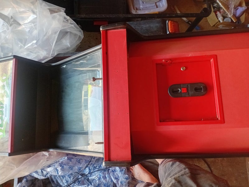 Galaga arcade machine full size not working Carousel 2