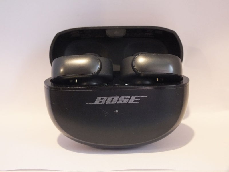 BOSE ULTRA OPEN EARBUDS - BLACK Carousel 1
