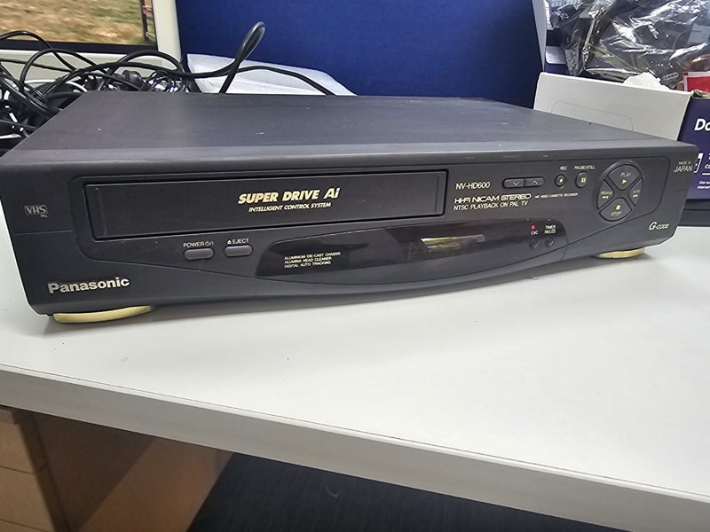 Panasonic NV-HD600 VCR player Carousel 1