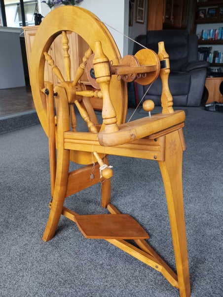 Spinning Wheel - Ashford Carousel 2
