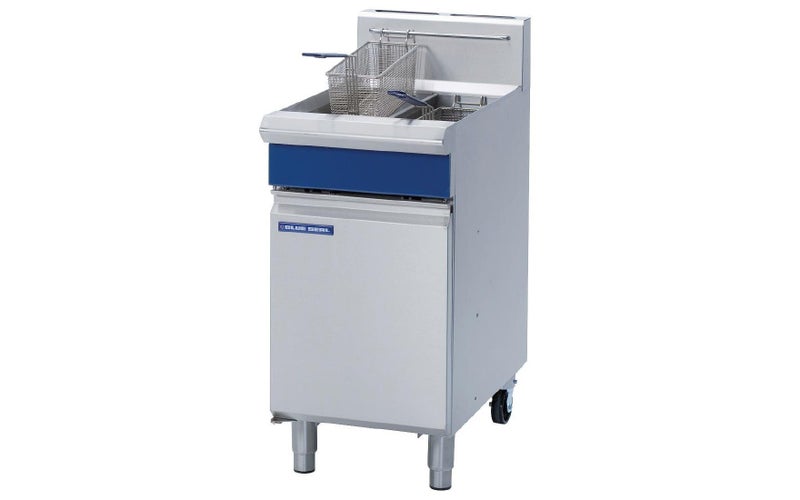 26L Twin Pan Stainless Steel Deep Fryer - Natural Gas - BLUE SEAL Carousel 1