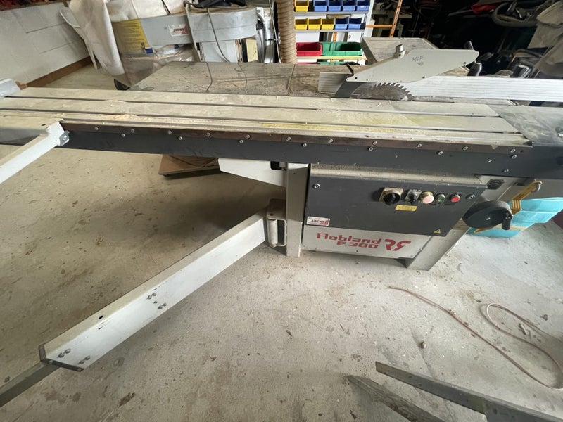 Robland Sliding Table Saw Carousel 1